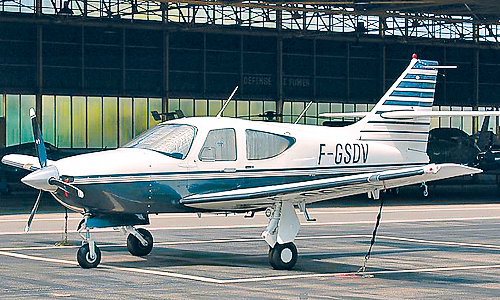 Commander 114B