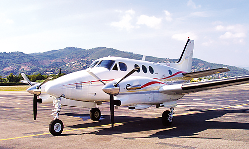Hawker-Beechcraft King Air C90
